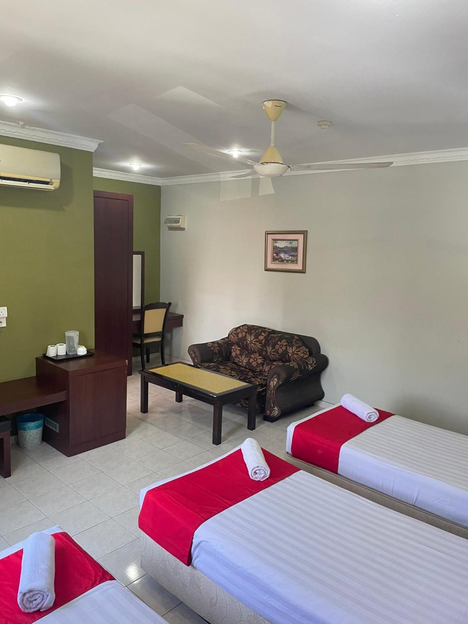 Bayu View Hotel กลัง ภายนอก รูปภาพ