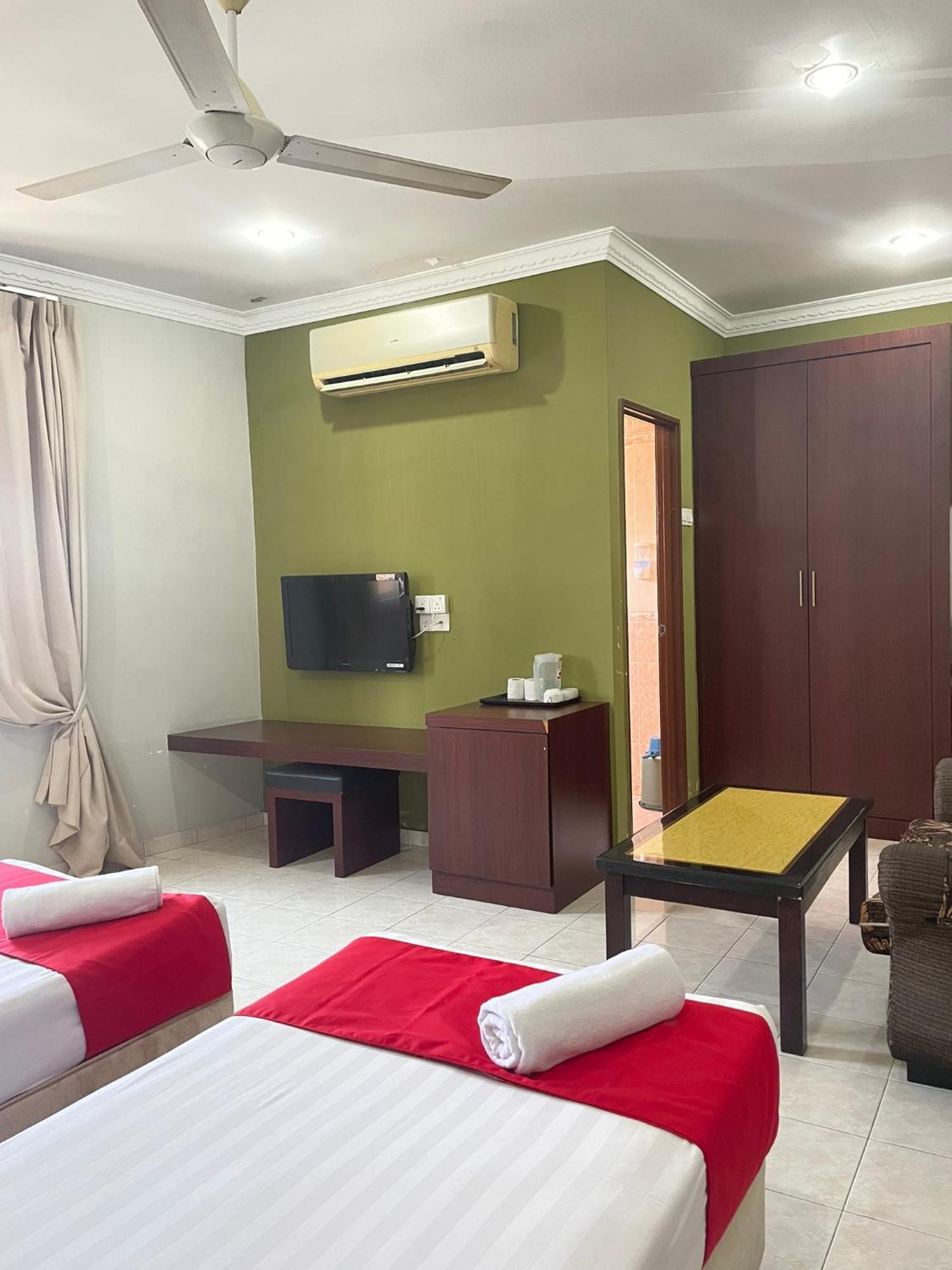 Bayu View Hotel กลัง ภายนอก รูปภาพ