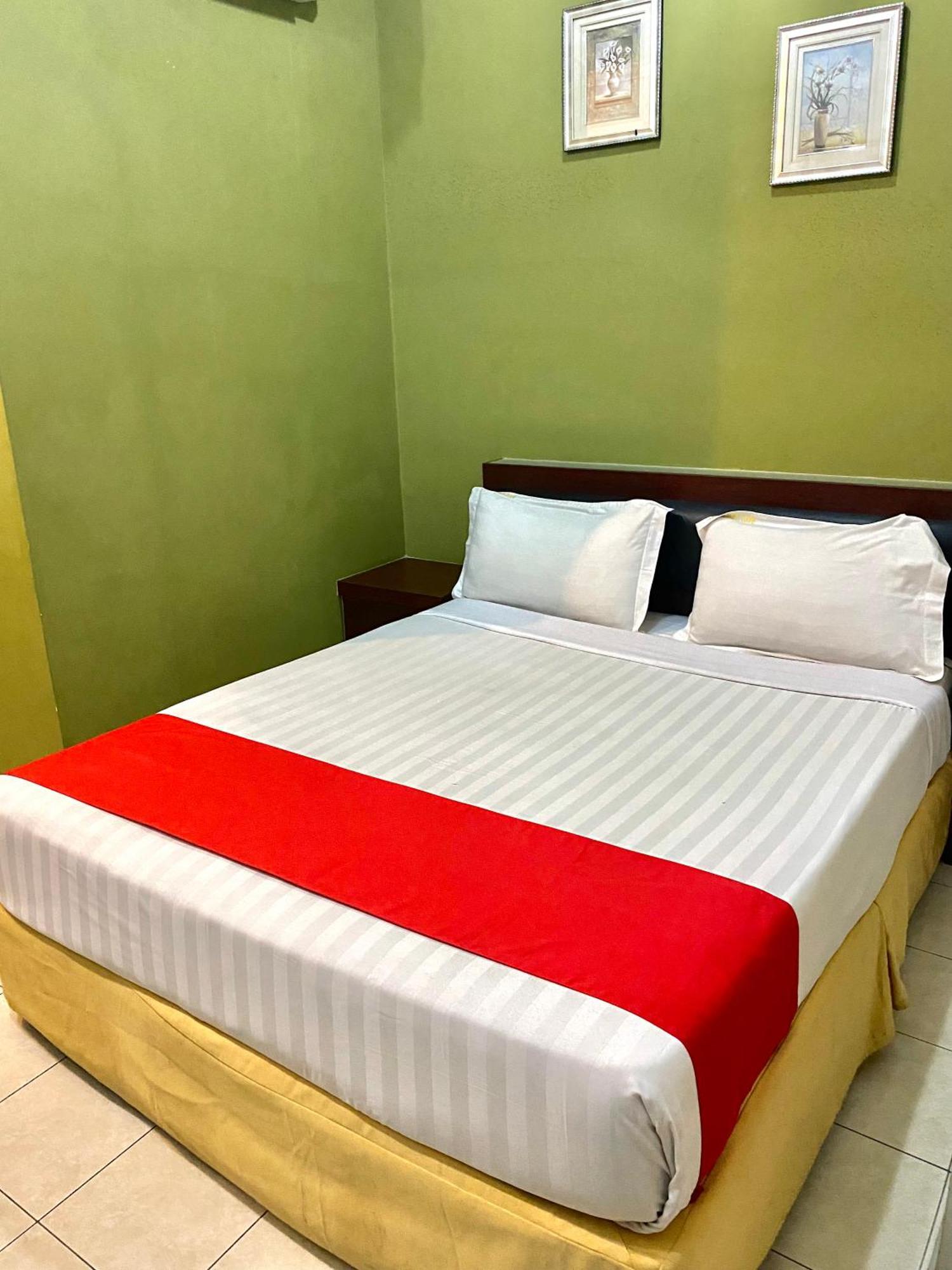 Bayu View Hotel กลัง ภายนอก รูปภาพ